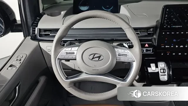 Hyundai Staria 2023 Черный из Кореи, фото 4