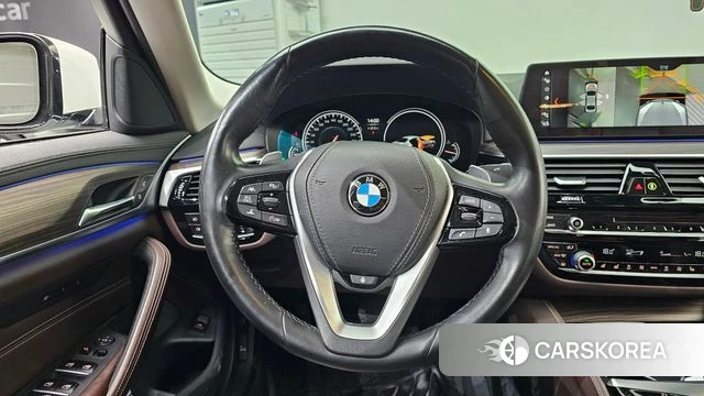 BMW 5 Series (G30) 2018 Белый из Кореи, фото 4