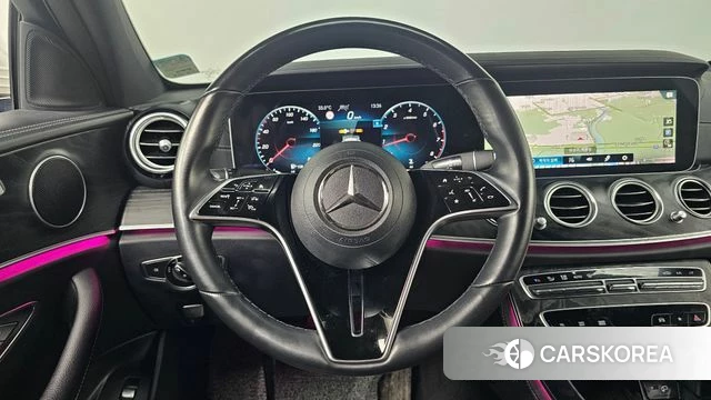 Mercedes-Benz E-Class W213 2022 Белый из Кореи, фото 4