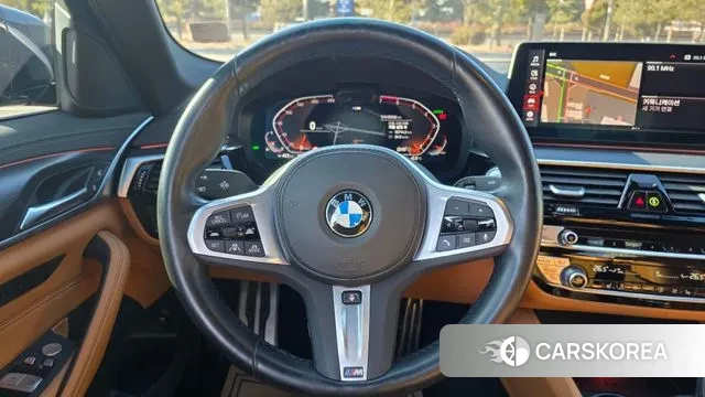 BMW 5 Series (G30) 2023 Черный из Кореи, фото 4