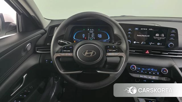Hyundai The New Avante (CN7) 2023 Белый из Кореи, фото 4