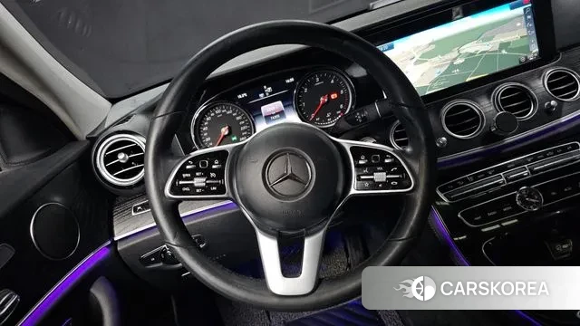 Mercedes-Benz E-Class W213 2018 Серый из Кореи, фото 4