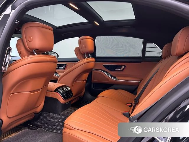 Mercedes-Benz S-class 2024 Черный из Китая, фото 4