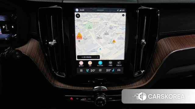 Volvo XC60 second Generation 2024 Белый из Кореи, фото 4