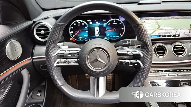 Mercedes-Benz E-Class W213 2022 Белый из Кореи, фото 4
