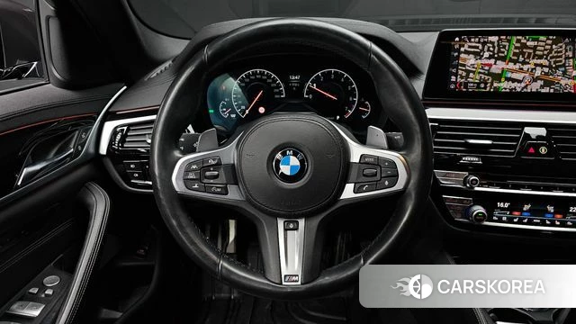BMW 5 Series (G30) 2019 Серый из Кореи, фото 4