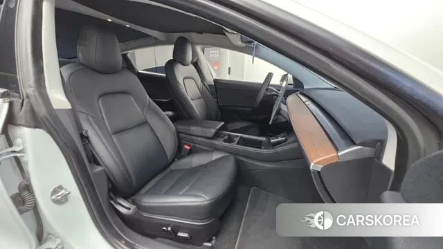 Tesla Model 3 2021 Белый из Кореи, фото 4