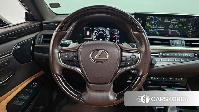 Lexus ES300h 7th generation 2019 Черный из Кореи, фото 4