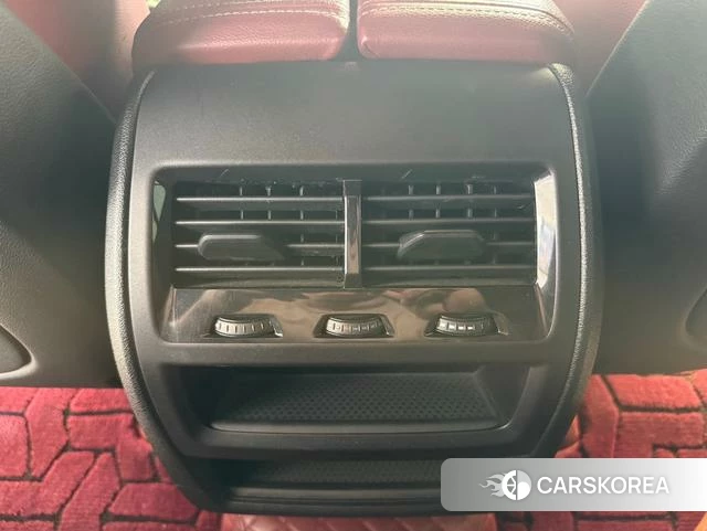 BMW X6 2021 Черный из Китая, фото 4