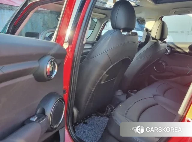 Mini Cooper 2021 Красный из Кореи, фото 4