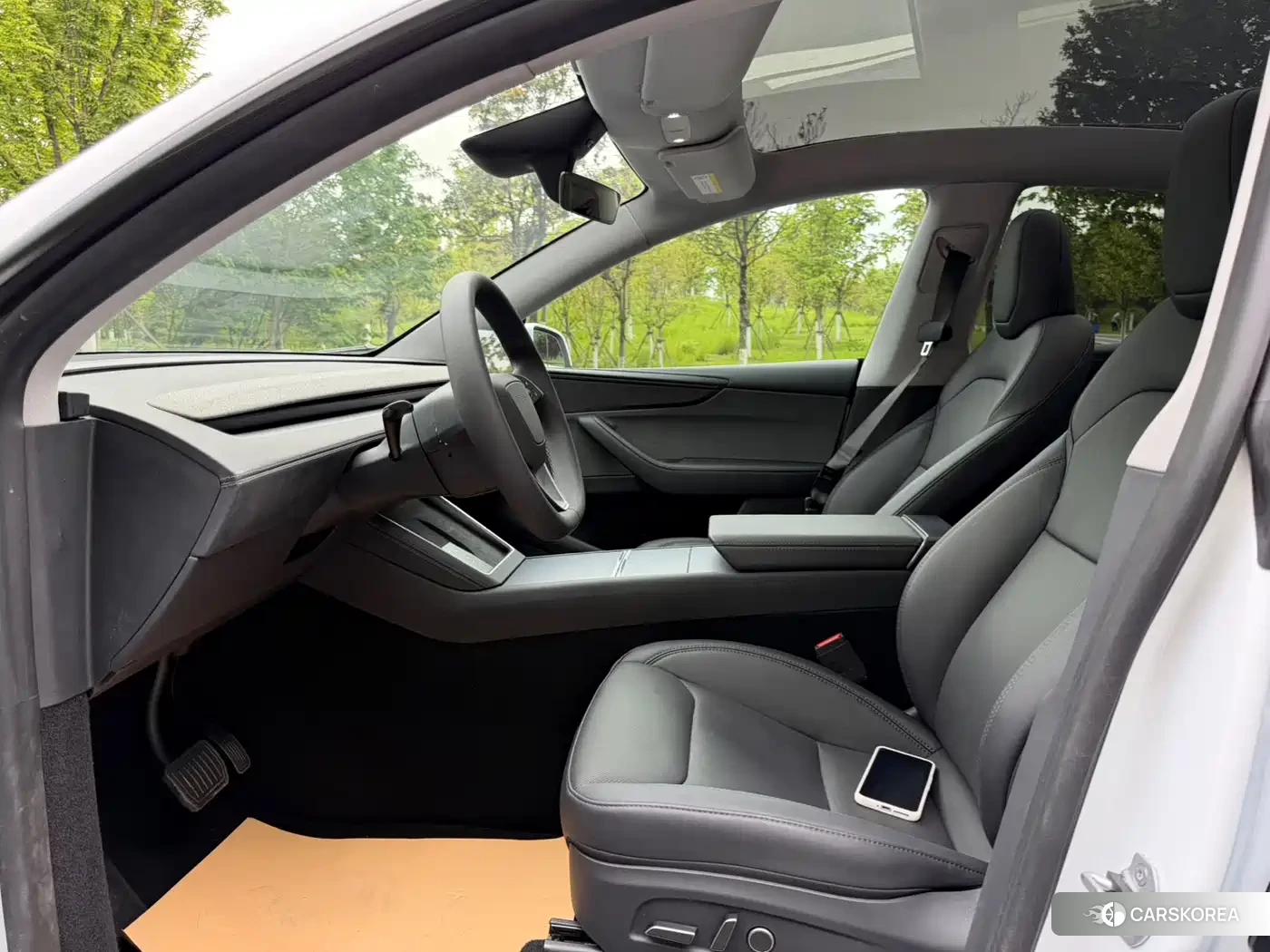 Tesla Model Y 2026 Белый из Китая, фото 4