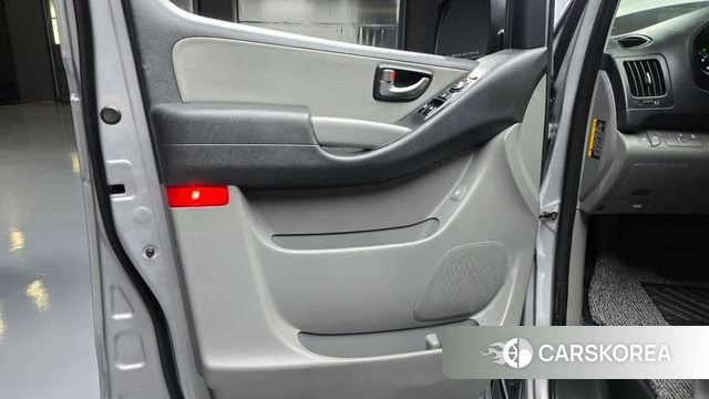 Hyundai The New Grand Starex 2020 Серебряный из Кореи, фото 4