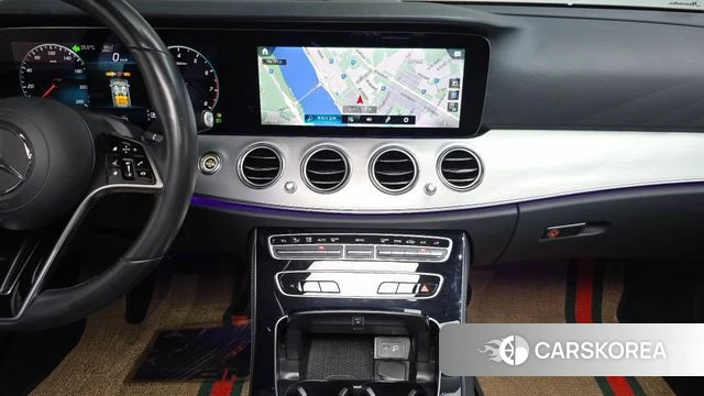 Mercedes-Benz E-Class W213 2021 Белый из Кореи, фото 4