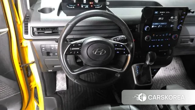 Hyundai Staria 2022 Желтый из Кореи, фото 4