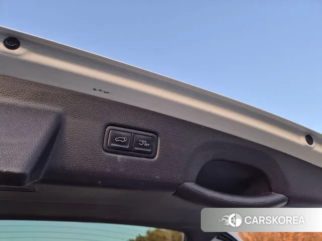 Kia Carnival 4th generation 2022 Белый из Кореи, фото 4