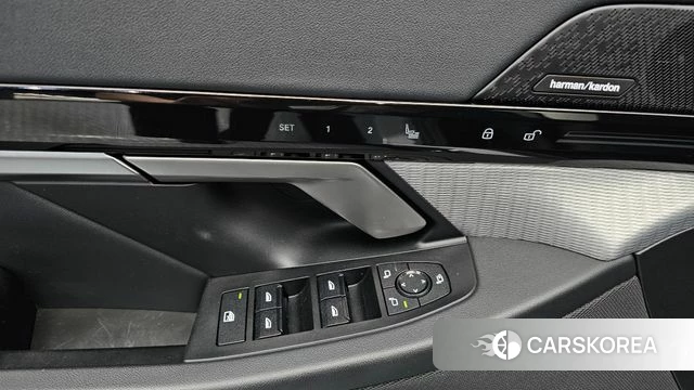 BMW 5 Series (G60) 2024 Светло-серебряный цвет из Кореи, фото 4