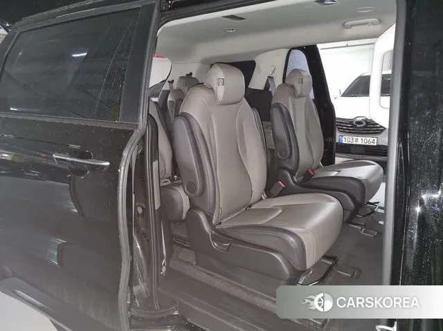 Kia The New Carnival 4th Generation 2024 Черный из Кореи, фото 4