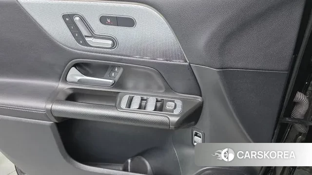 Mercedes-Benz GLB-Class X247 2021 Черный из Кореи, фото 4