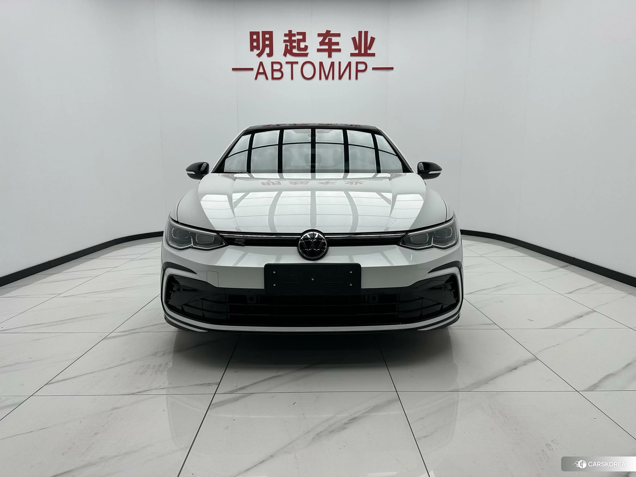 Volkswagen Golf 2022 Белый из Китая, фото 4