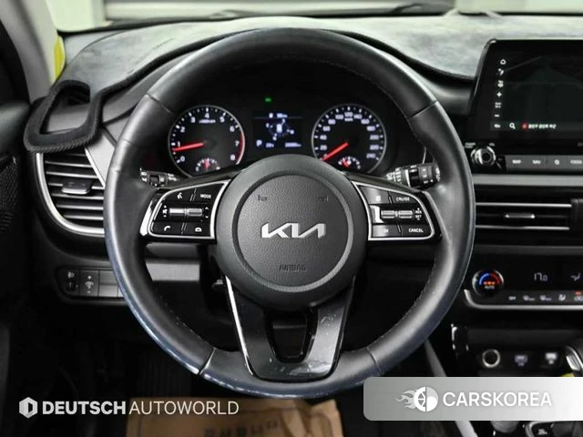Kia Seltos 2022 Черный из Кореи, фото 4