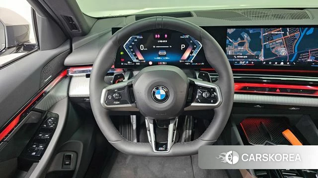 BMW 5 Series (G60) 2025 Песочный из Кореи, фото 4