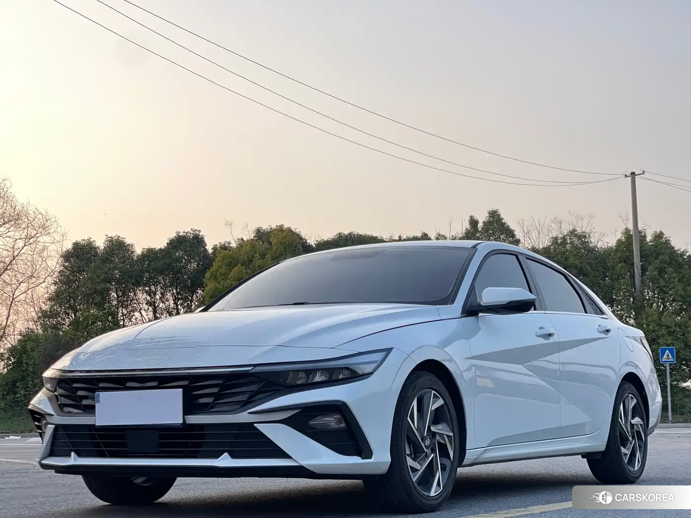 Hyundai Elantra 2026 Белый из Китая, фото 4