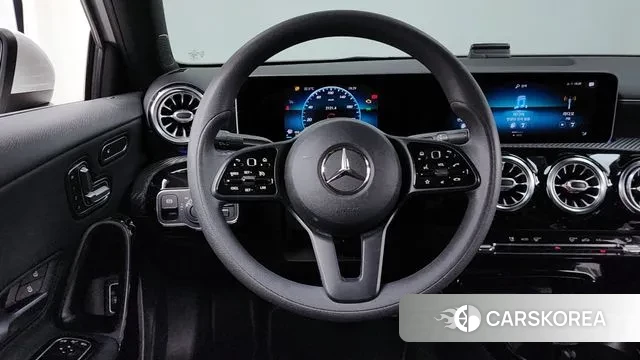 Mercedes-Benz A-Class W177 2020 Белый из Кореи, фото 4