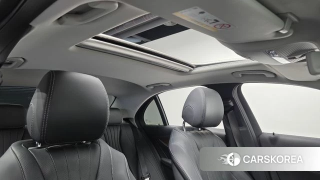 Mercedes-Benz E-Class W213 2020 Белый из Кореи, фото 4
