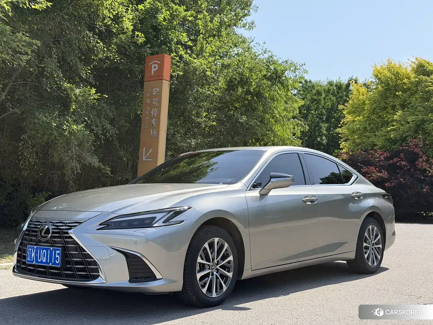 Lexus ES 2025 Silver/gray из Китая, фото 4