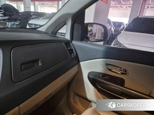 Kia The New Carnival 2018 Черный из Кореи, фото 4