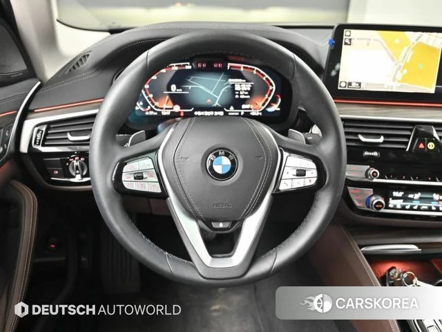 BMW 5 Series (G30) 2023 Черный из Кореи, фото 4