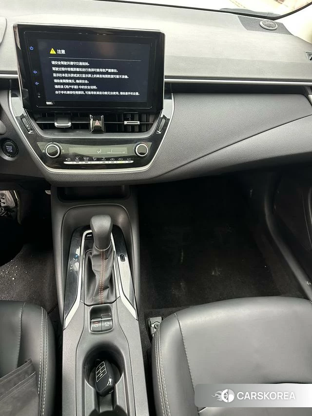 Toyota Corolla 2021 Белый из Китая, фото 4