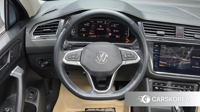 Volkswagen Tiguan Allspace 2023 Синий из Кореи, фото 4
