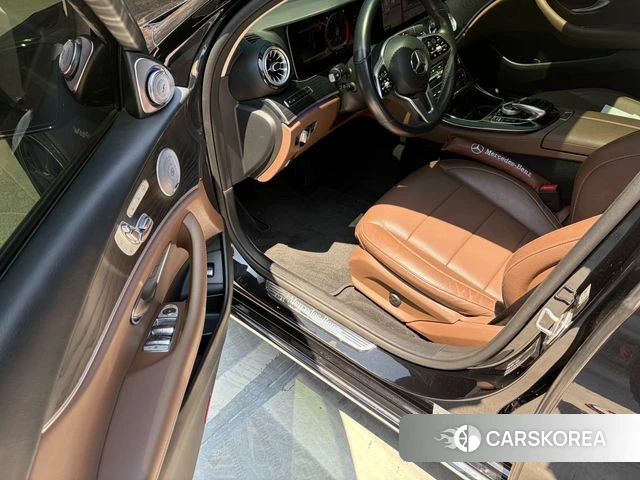 Mercedes-Benz E-Class W213 2018 Черный из Кореи, фото 4