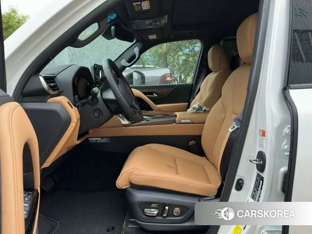 Lexus LX 2024 Белый из Китая, фото 4