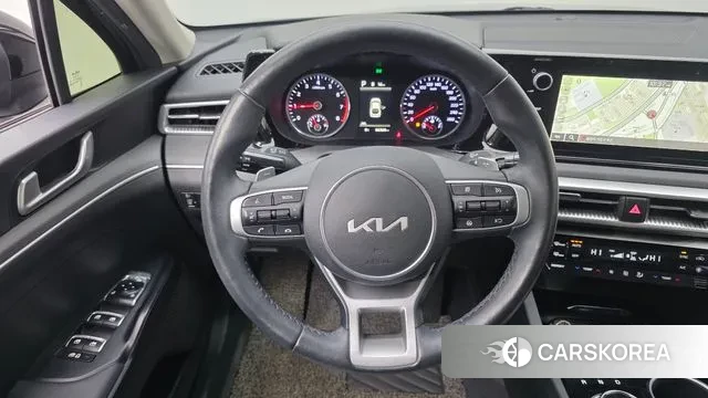 Kia K5 3rd generation 2022 Черный из Кореи, фото 4