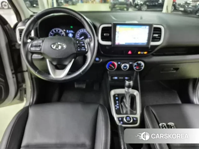 Hyundai Venue 2022 Серебристо-серый из Кореи, фото 4