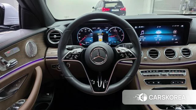 Mercedes-Benz E-Class W213 2022 Серебряный из Кореи, фото 4