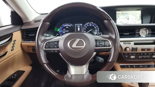 Lexus New ES300h 2018 Серебряный из Кореи, фото 4