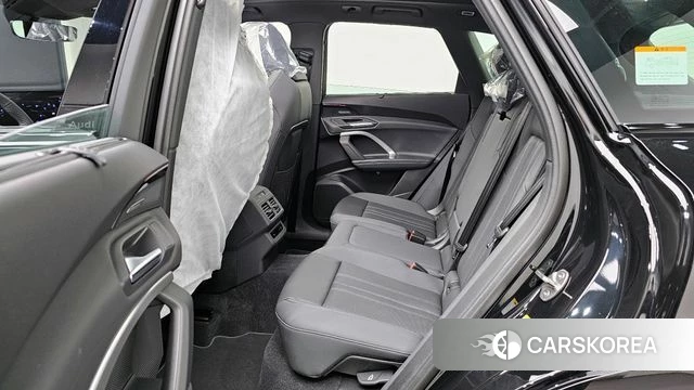 Audi Q5 (80A) 2025 Черный из Кореи, фото 4