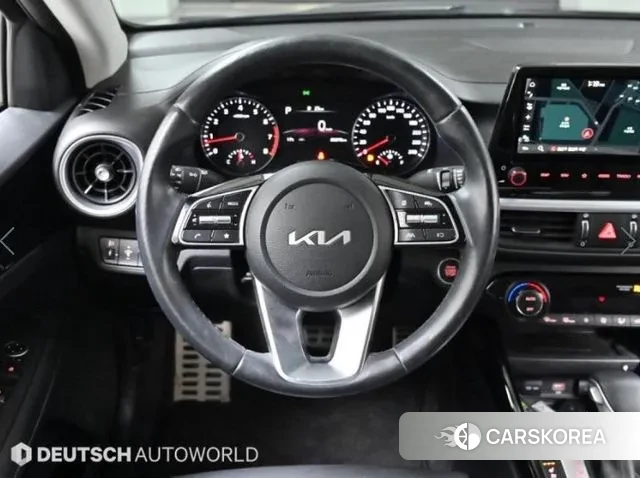 Kia The New K3 2nd generation 2024 Черный из Кореи, фото 4