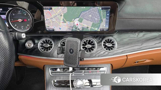 Mercedes-Benz E-Class W213 2018 Серый из Кореи, фото 4
