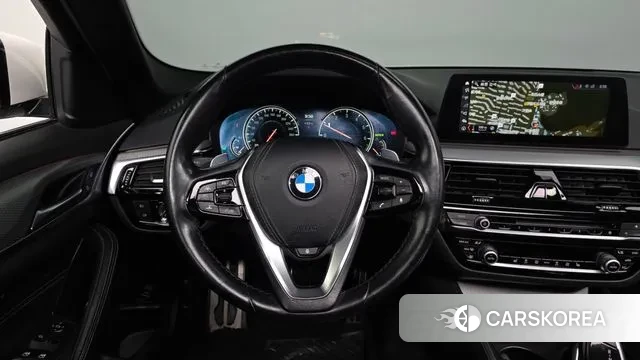 BMW 5 Series (G30) 2018 Белый из Кореи, фото 4