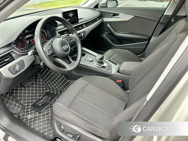 Audi A4L 2018 Шампань из Китая, фото 4