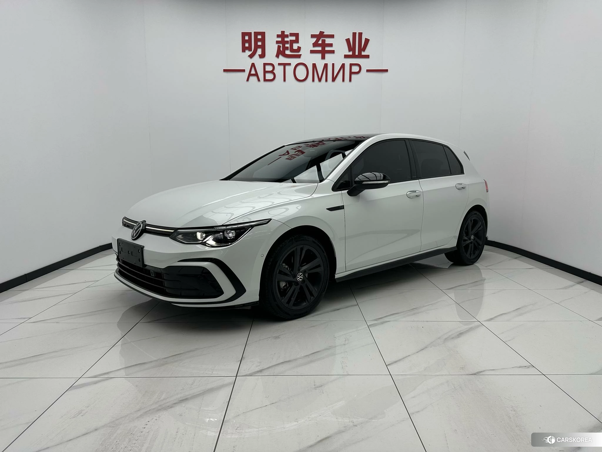Volkswagen Golf 2022 Белый из Китая, фото 4