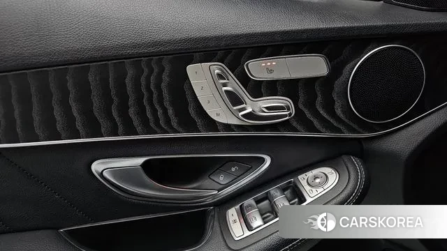 Mercedes-Benz C-Class W205 2019 Белый из Кореи, фото 4