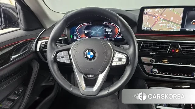 BMW 5 Series (G30) 2022 Черный из Кореи, фото 4