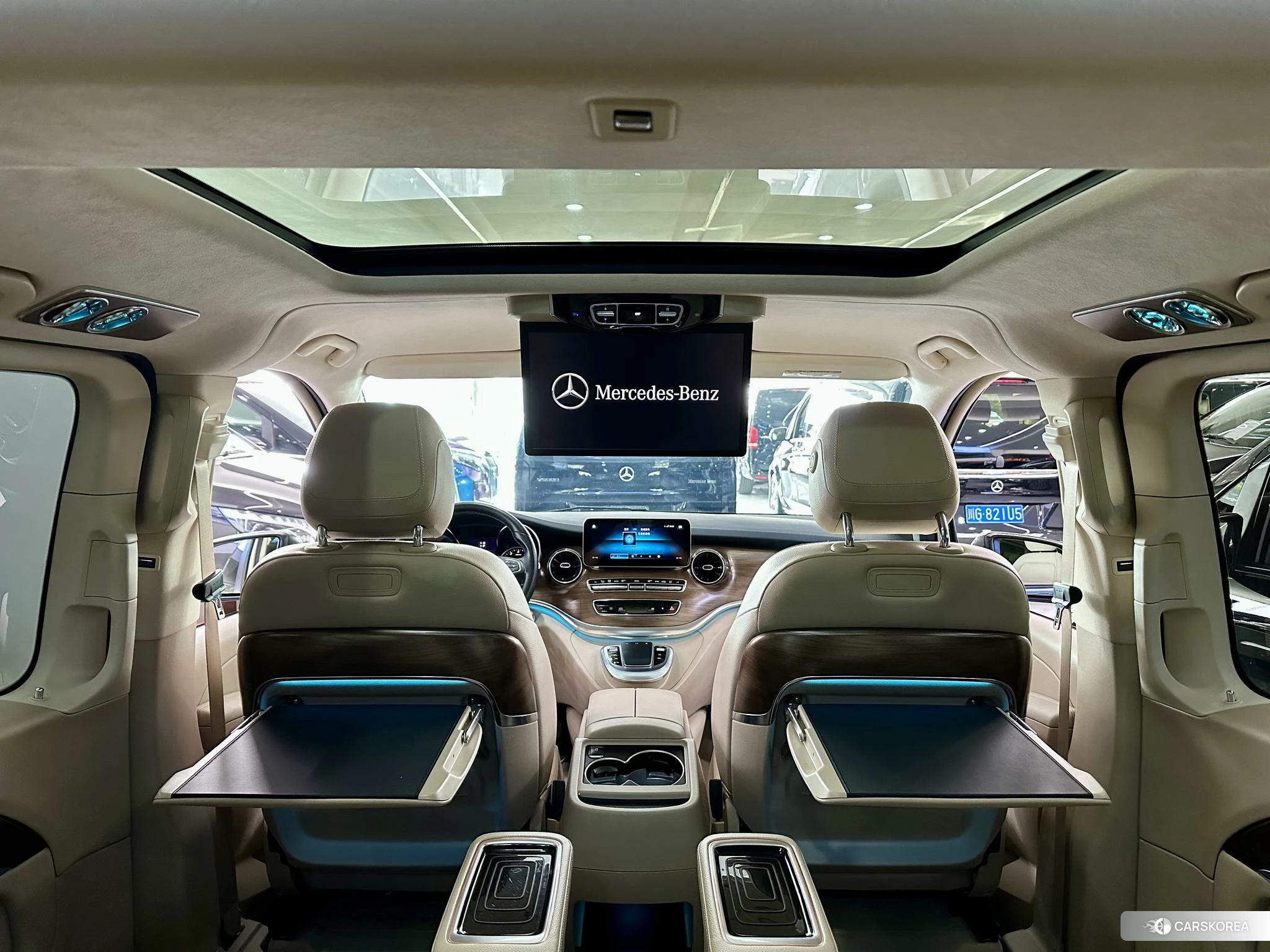 Mercedes-Benz V-class 2021 Серебристо-серый из Китая, фото 4