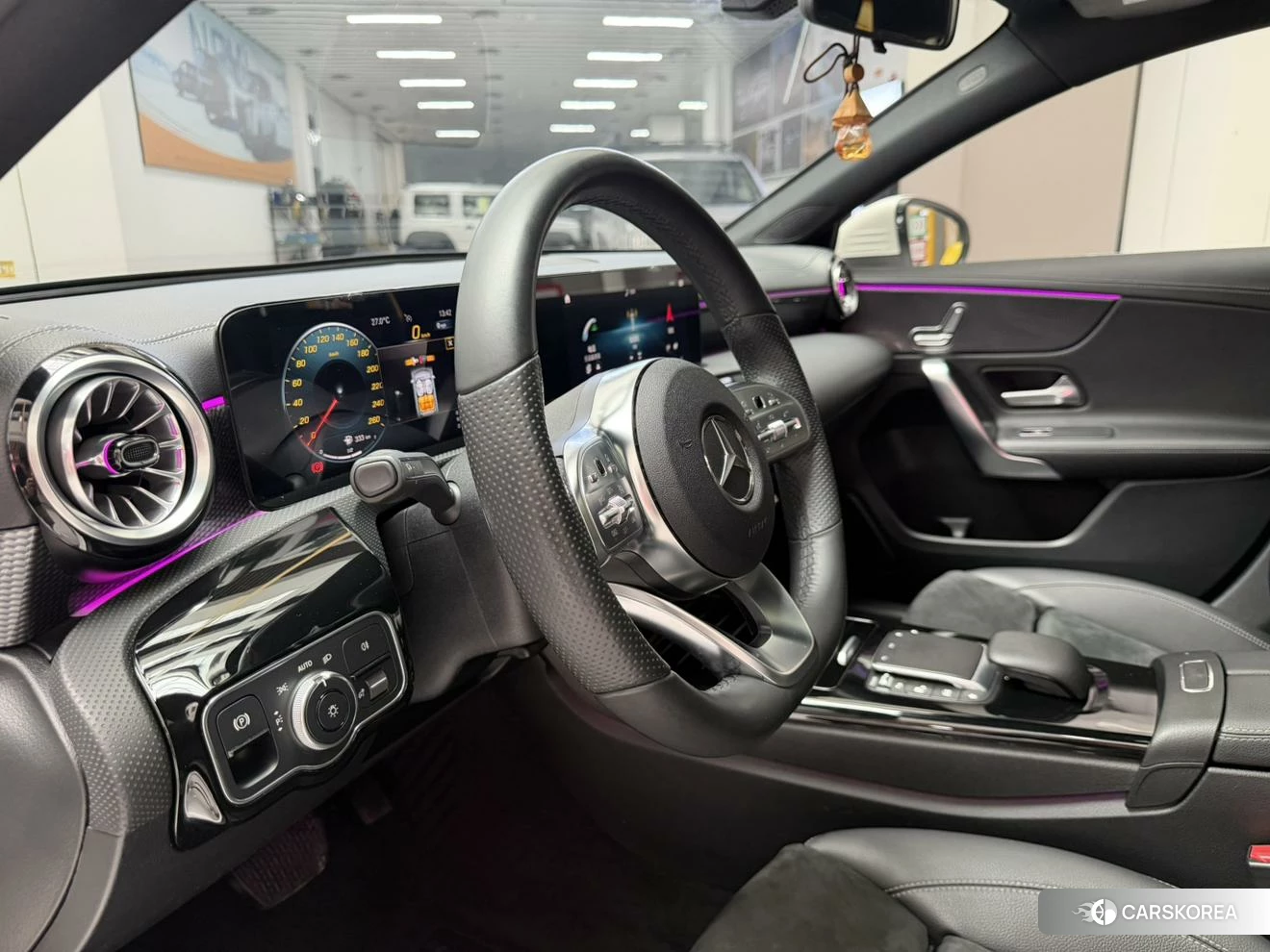 Mercedes-Benz Class A 2021 Белый из Китая, фото 4