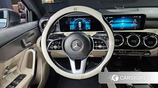 Mercedes-Benz A-Class W177 2019 Серебристо-серый из Кореи, фото 4